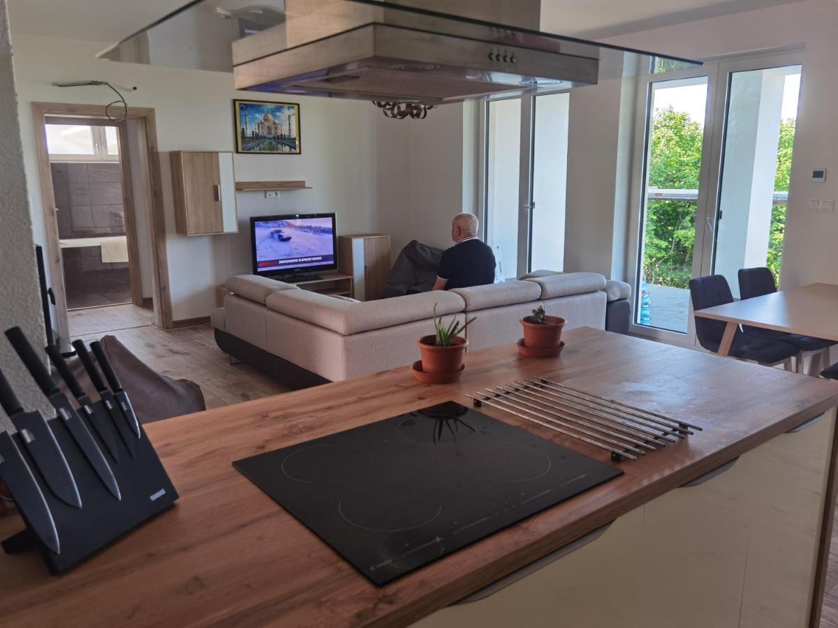 Sunset House Piestany Cervena Veza Apartment Banka ภายนอก รูปภาพ