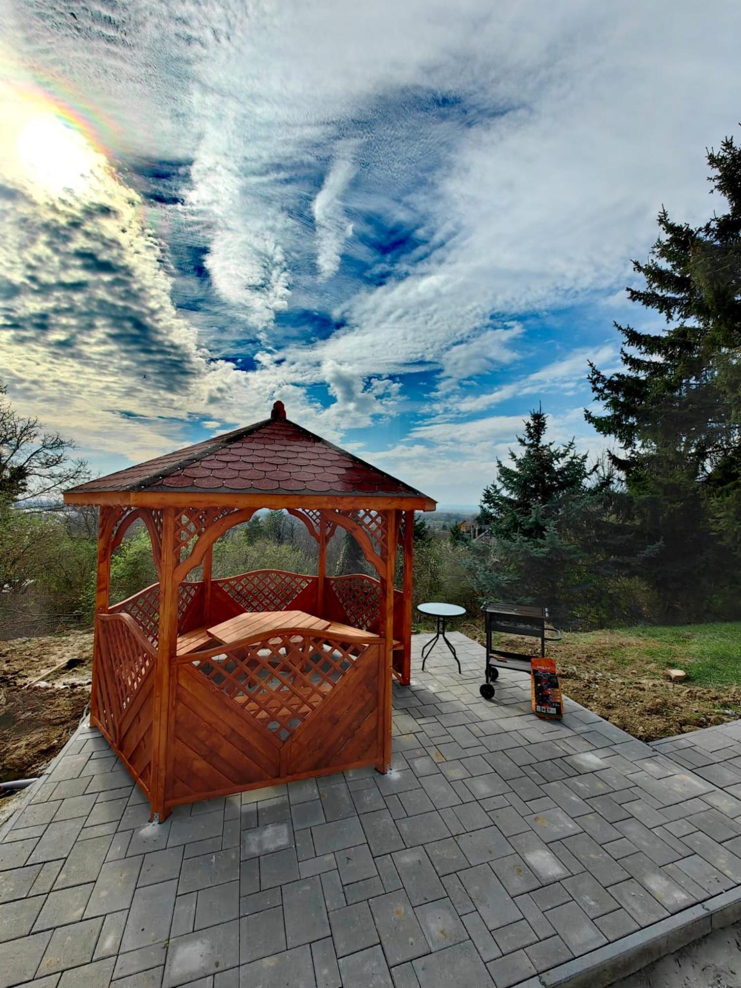 Sunset House Piestany Cervena Veza Apartment Banka ภายนอก รูปภาพ